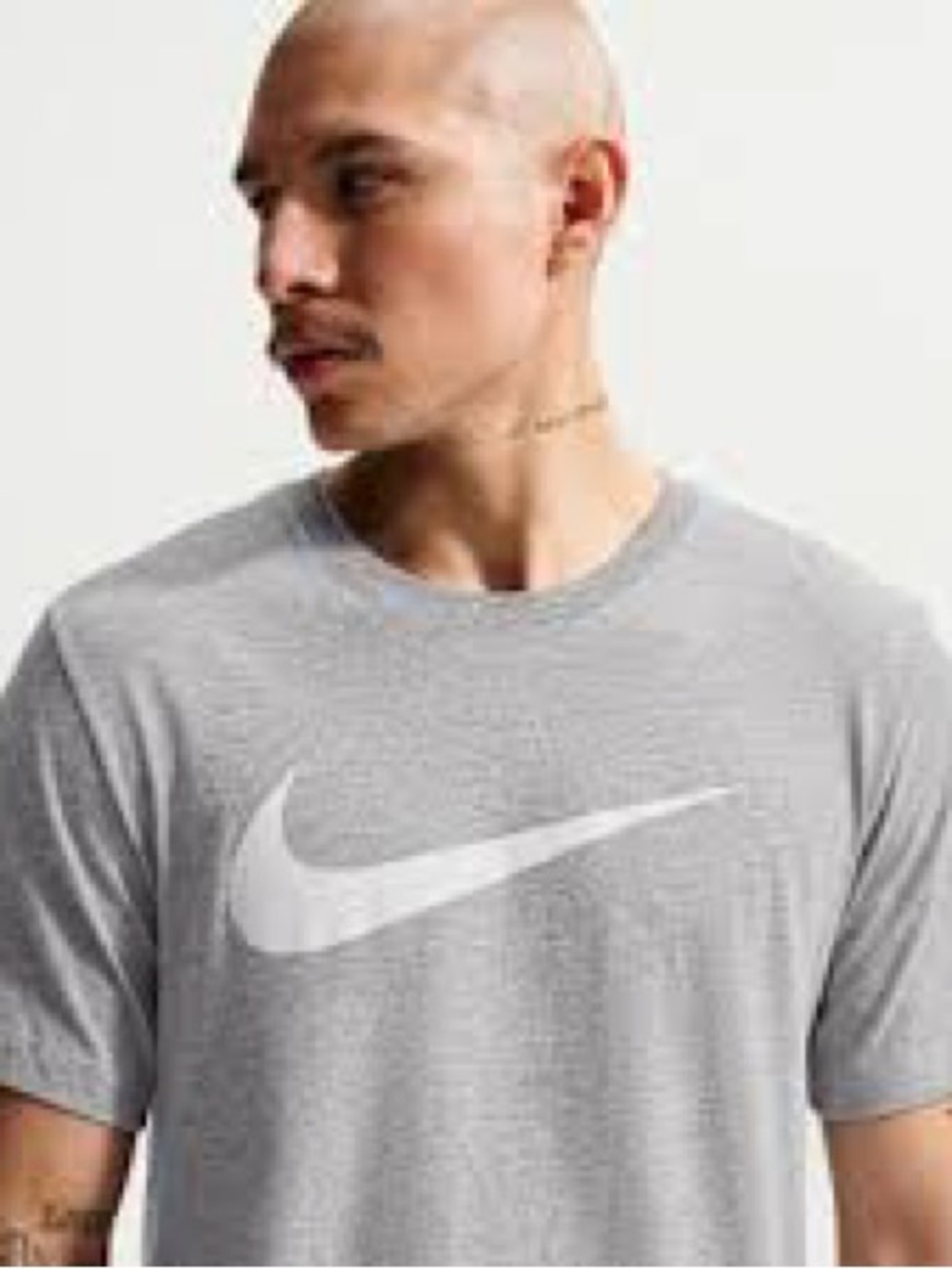 Nike The Nike Tee Short Sleeve Tee in Gray XL